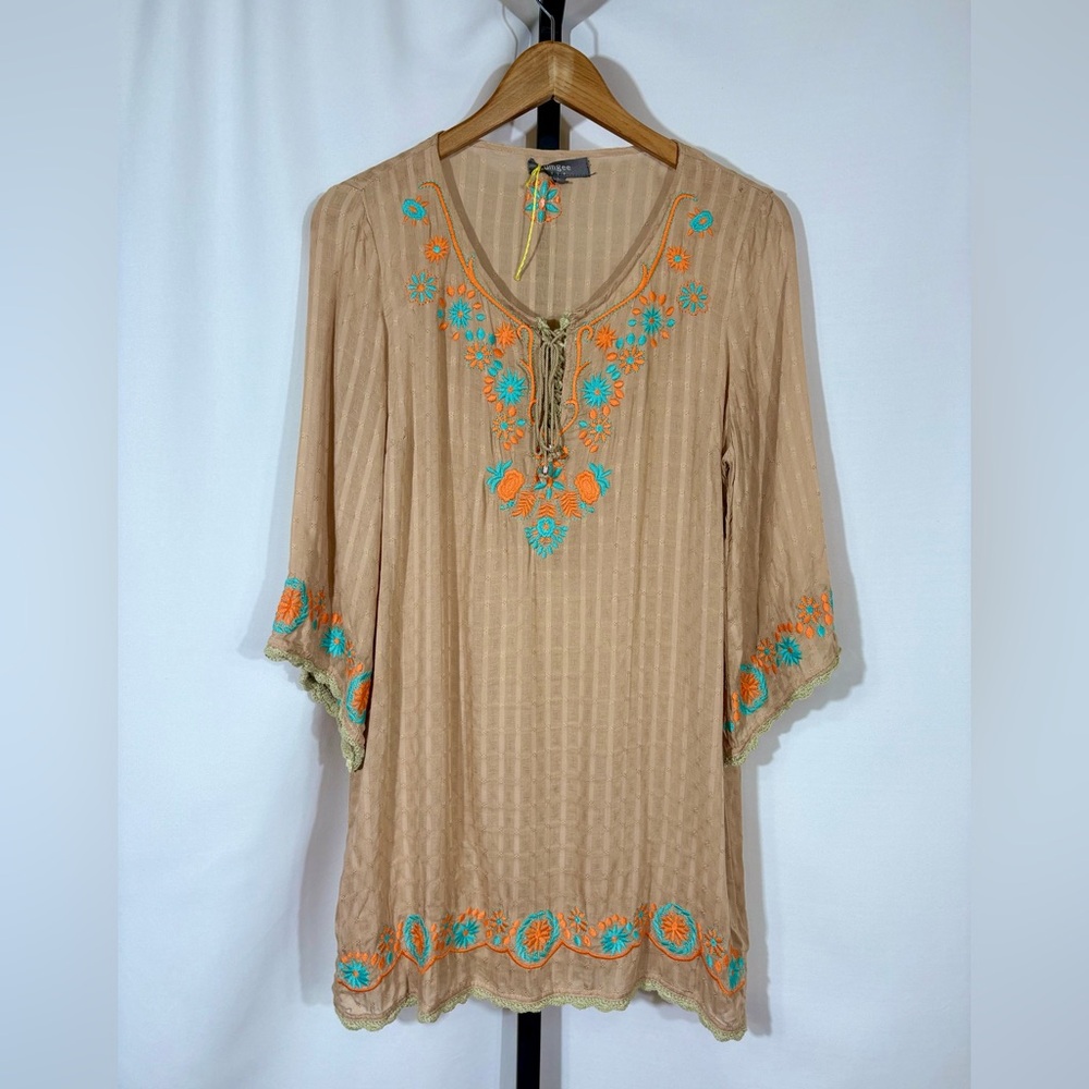 NWOT Umgee Tunic with Teal and Orange Embroidery Size Large